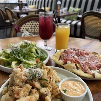 Trattoria by Italian Kitchen - Prosciutto & Burrata, Shrimp & Calamari Fritto Misto, Caesar Salad - Italian Near Me - Burnaby, British Columbia Trattoria by Italian Kitchen - Prosciutto & Burrata, Shrimp & Calamari Fritto Misto, Caesar Salad - Italian Near Me - Burnaby, British Columbia