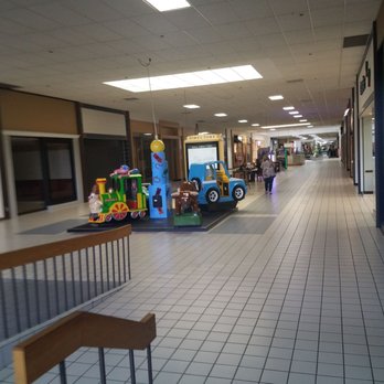 Peru Mall - Shopping Centers Near Me - Peru, Illinois