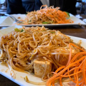 Pa De Thai Restaurant - Tofu pad thai - Thai Near Me - Edgewater, New Jersey Pa De Thai Restaurant - Tofu pad thai - Thai Near Me - Edgewater, New Jersey