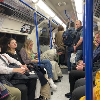 London Bridge Station - Public Transportation Near Me - London, XGL London Bridge Station - Public Transportation Near Me - London, XGL