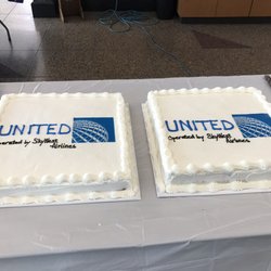 I few out on United first flight so they gave away cake as part of the festivities.