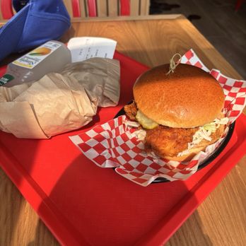 Love & Honey Fried Chicken - Nashville Hot Chicken sandwich - Chicken Shop Near Me - Brooklyn, New York Love & Honey Fried Chicken - Nashville Hot Chicken sandwich - Chicken Shop Near Me - Brooklyn, New York
