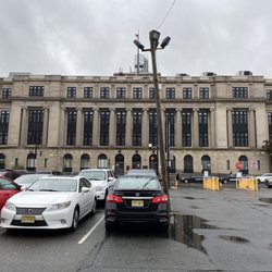 Newark Municipal Court - Courthouse from parking lot.