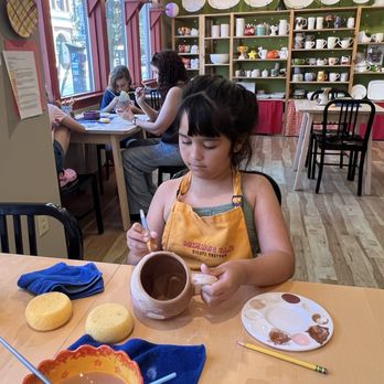 Clay Dreaming Pottery Studio - Paint-Your-Own Pottery Near Me - Beverly, Massachusetts