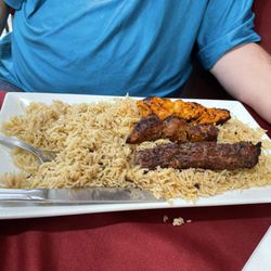 Hummus Kabab & Grill - Mixed grill.