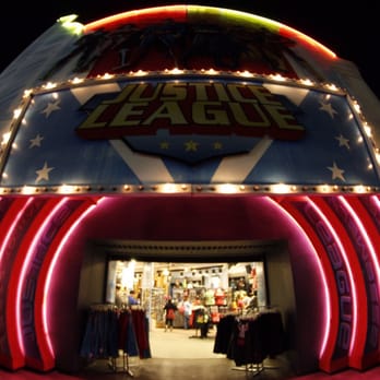 Six Flags Over Texas - Justice League gift shop at night. - Amusement Parks Near Me - Arlington, Texas