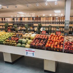 MOM's Organic Market