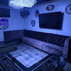 BOSS 5 STAR LOUNGE - Room Rental
Call 916.553.7154 to inquire about reserving a room

3 hours minimum
Must include bottle service Comes with appetizers