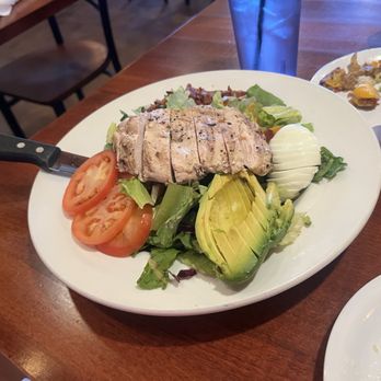 D'Carlos - Chicken salad - Steakhouses Near Me - Ramona, California