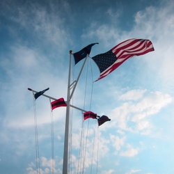 Huntington Yacht Club
