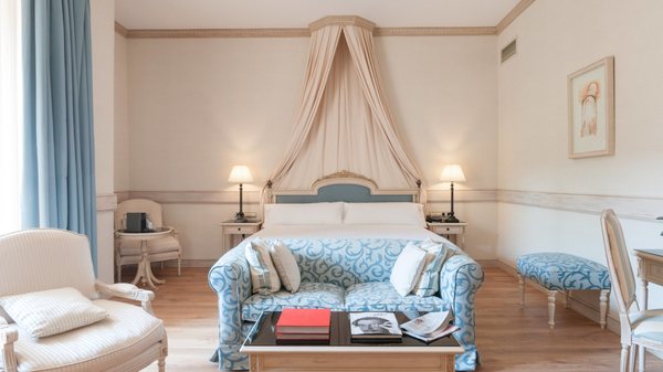 Eugenia de Montijo, Autograph Collection by null