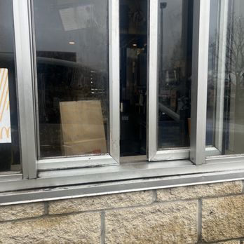 McDonald's - The person behind me's order still sitting in the freezing cold open window while they took ours to pretend to fix the cold fries - Fast Food Near Me - Baton Rouge, Louisiana