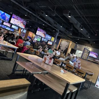 Buffalo Wild Wings - Restaurant - Chicken Wings Near Me - Birmingham, Alabama