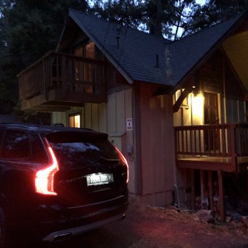 Idyllbrook Gazebo Vacation Cabin - ...before the evenings snow - cute place! - Vacation Rentals Near Me - Idyllwild-Pine Cove, California Idyllbrook Gazebo Vacation Cabin - ...before the evenings snow - cute place! - Vacation Rentals Near Me - Idyllwild-Pine Cove, California
