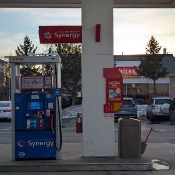 Esso - Gas pump with the car wash behind it - Gas Stations Near Me - Markham, Ontario