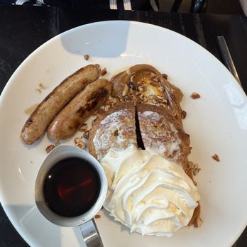 Iron Rose Bar & Restaurant - Tres leches French toast - Breakfast & Brunch Near Me - Charleston, South Carolina Iron Rose Bar & Restaurant - Tres leches French toast - Breakfast & Brunch Near Me - Charleston, South Carolina