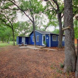 Hill Country Lake Escape