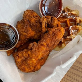 Cheeks Chicken and Waffles - 3 Piece Tenders and Waffle - Waffles Near Me - Wallingford, Connecticut