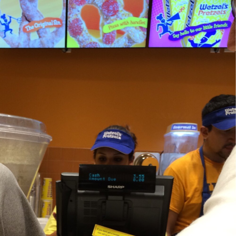 A slowly drama queen cashier A slowly drama queen cashier