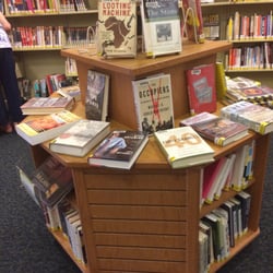 Wellesley Free Library