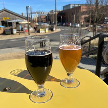 Free Range Bar - Beer. Beer is in this photo. - Brewpubs Near Me - Charlotte, North Carolina