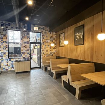 Taco Bell Cantina - Tacos Near Me - Chicago, Illinois