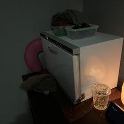 Essentials Massage & Facials