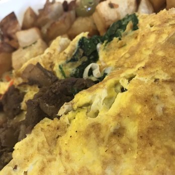 Gangnam Cafe - Gangnam Scrambles (note: meat looks dark but it was not) - American Near Me - Concord, California
