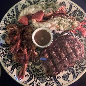 Edith's - Plate for two - Mexican Near Me - Cabo San Lucas, BCS