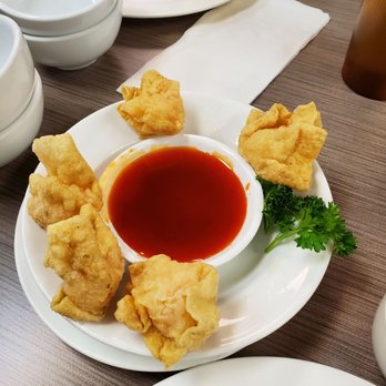 Swatow Restaurant - Deep fried shrimp wontons ...minus a few (3)! - Chinese Near Me - Toronto, Ontario Swatow Restaurant - Deep fried shrimp wontons ...minus a few (3)! - Chinese Near Me - Toronto, Ontario