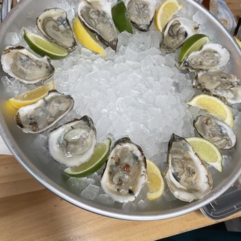 Azul - Ostiones  Oysters - Seafood Near Me - Chicago, Illinois