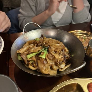Laut - Thai Near Me - New York, New York Laut - Thai Near Me - New York, New York