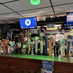 Shamrock Tavern - Huge choice for beers on tap!