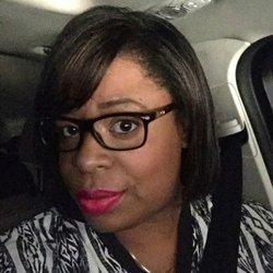 Total Elegance Hair Studio - Wash and flat iron