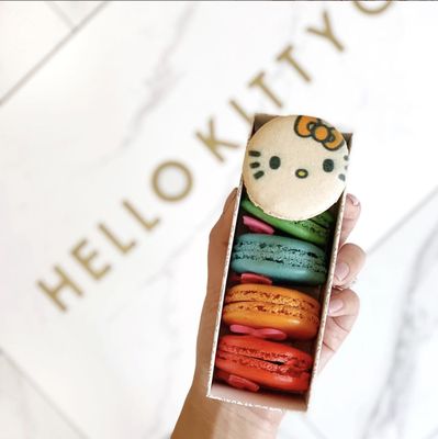 Hello Kitty Café by null