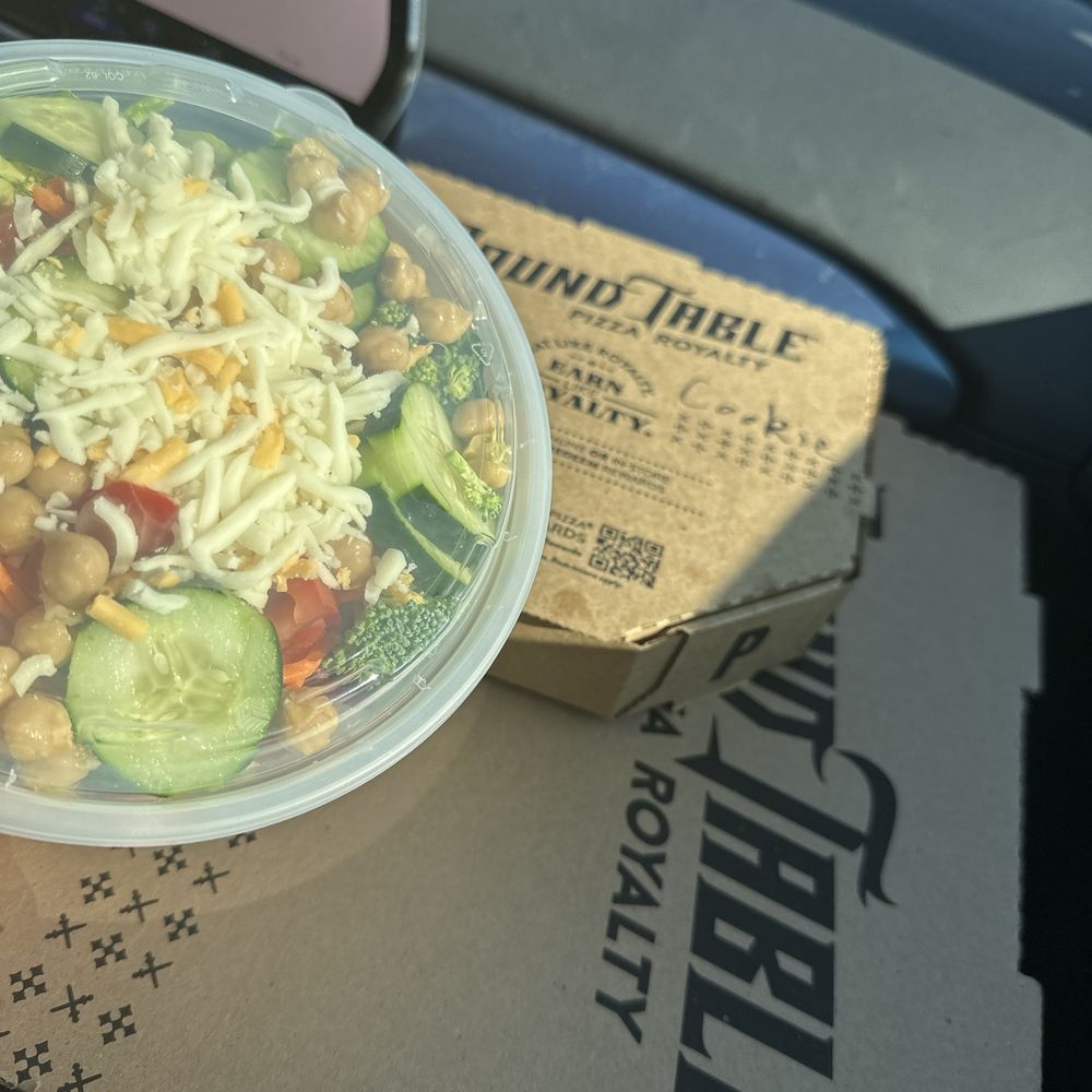 Round Table Pizza - Our food! - Pizza Near Me - Kennewick, Washington Round Table Pizza - Our food! - Pizza Near Me - Kennewick, Washington