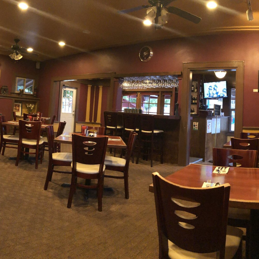 Springside Restaurant - Dining Area - Breakfast & Brunch Near Me - Paso Robles, California Springside Restaurant - Dining Area - Breakfast & Brunch Near Me - Paso Robles, California