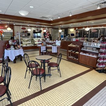 Graeter's Ice Cream - Inside - Ice Cream & Frozen Yogurt Near Me - Fort Mitchell, Kentucky Graeter's Ice Cream - Inside - Ice Cream & Frozen Yogurt Near Me - Fort Mitchell, Kentucky