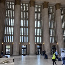 William H. Gray III 30th Street Train Station - A lot of open air space