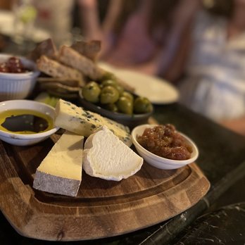 The Bon Vivant - Cheese board - Modern European Near Me - Edinburgh, EDH The Bon Vivant - Cheese board - Modern European Near Me - Edinburgh, EDH