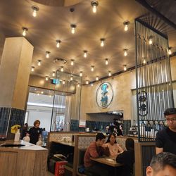 Good Catch Bar & Café