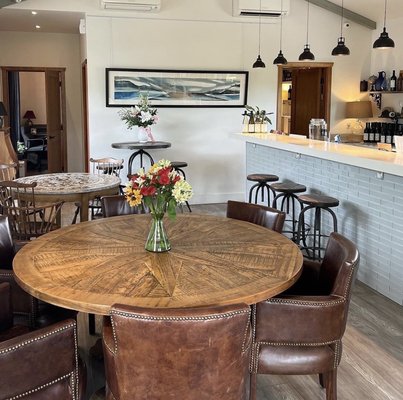 vinAmité Cellars - Winery and Wine Lounge by null