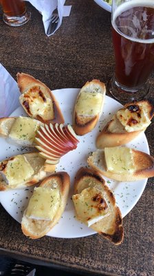 Microbrasserie de l'Île d’Orléans - Pub le Mitan by null