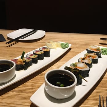 Devon Seafood & Steak - Seafood Near Me - Oakbrook Terrace, Illinois