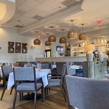 Paros Estiatorio - Dining room - Greek Near Me - Overland Park, Kansas