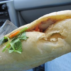 Marche Kim Hour - Banh mi... with spy??