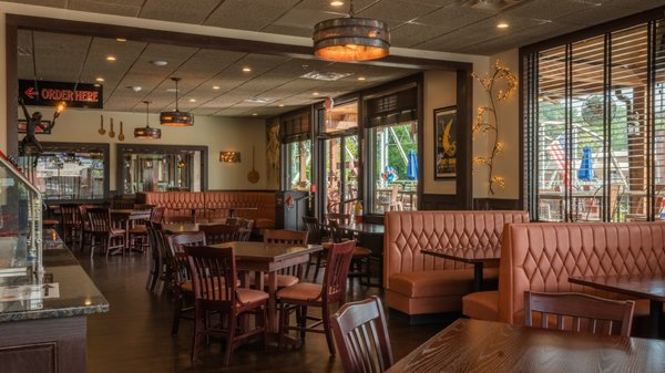 Twisted Tomato McCaysville by null