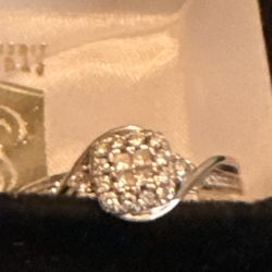 White Mountain Pawn - Engagement ring