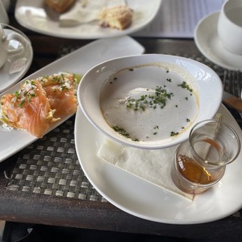 Canoe - Canoe 's House Smoked Salmon She - Crab Soup - New American Near Me - Atlanta, Georgia