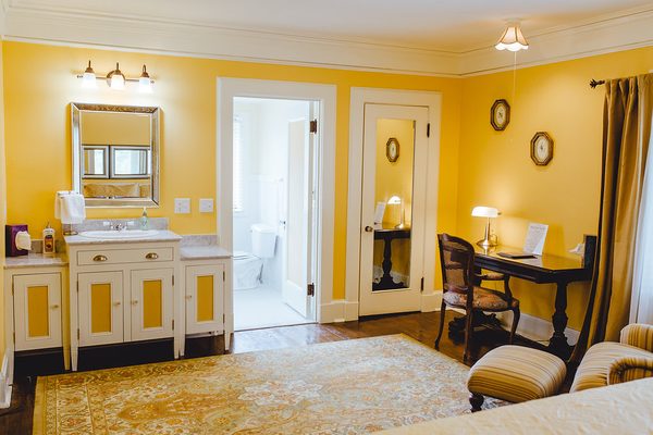 The Leonard At Logan House by null